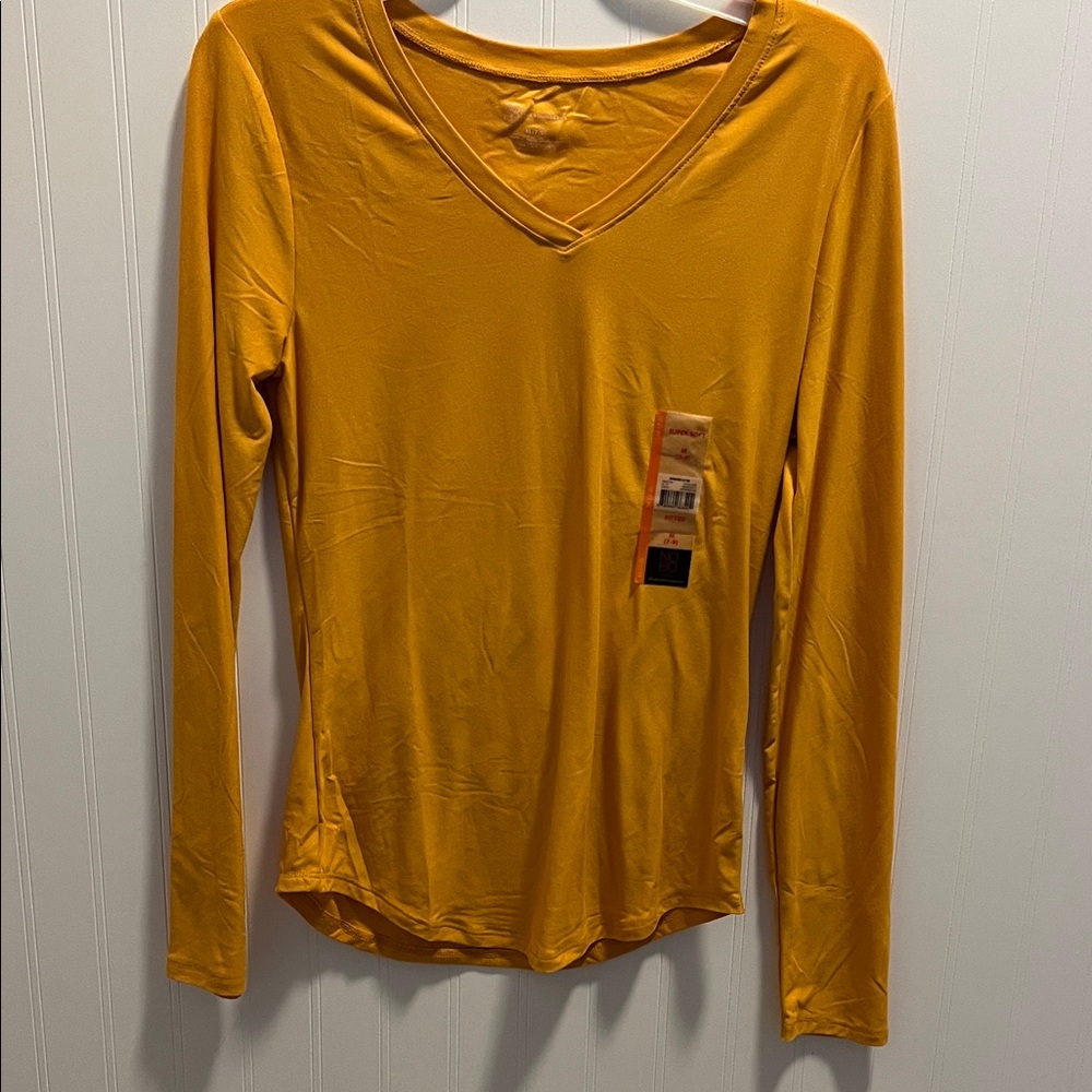 No Boundaries Golden Long Sleeve V-Neck Top